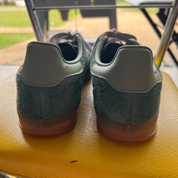 Adidas Original Gazelle Shoes size M8/W9.5 NWOT - Picture 9 of 13